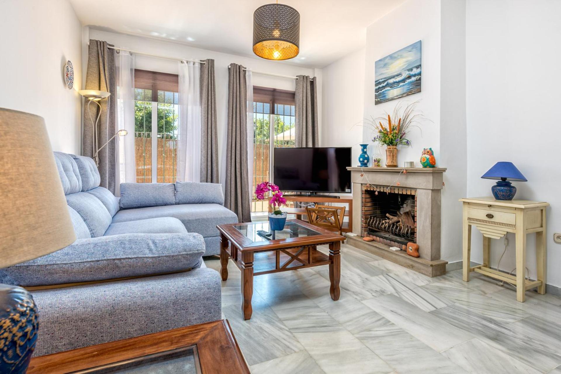Castillo Sohail Townhouse Near The Beach By Costarentals - Ref 101 丰希罗拉 外观 照片